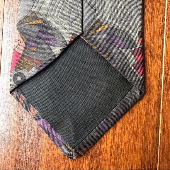 Vintage Structure Tie, Unique Dark Color Combo, Shows Abstract Masks, 100% Silk - Picture 8 of 12